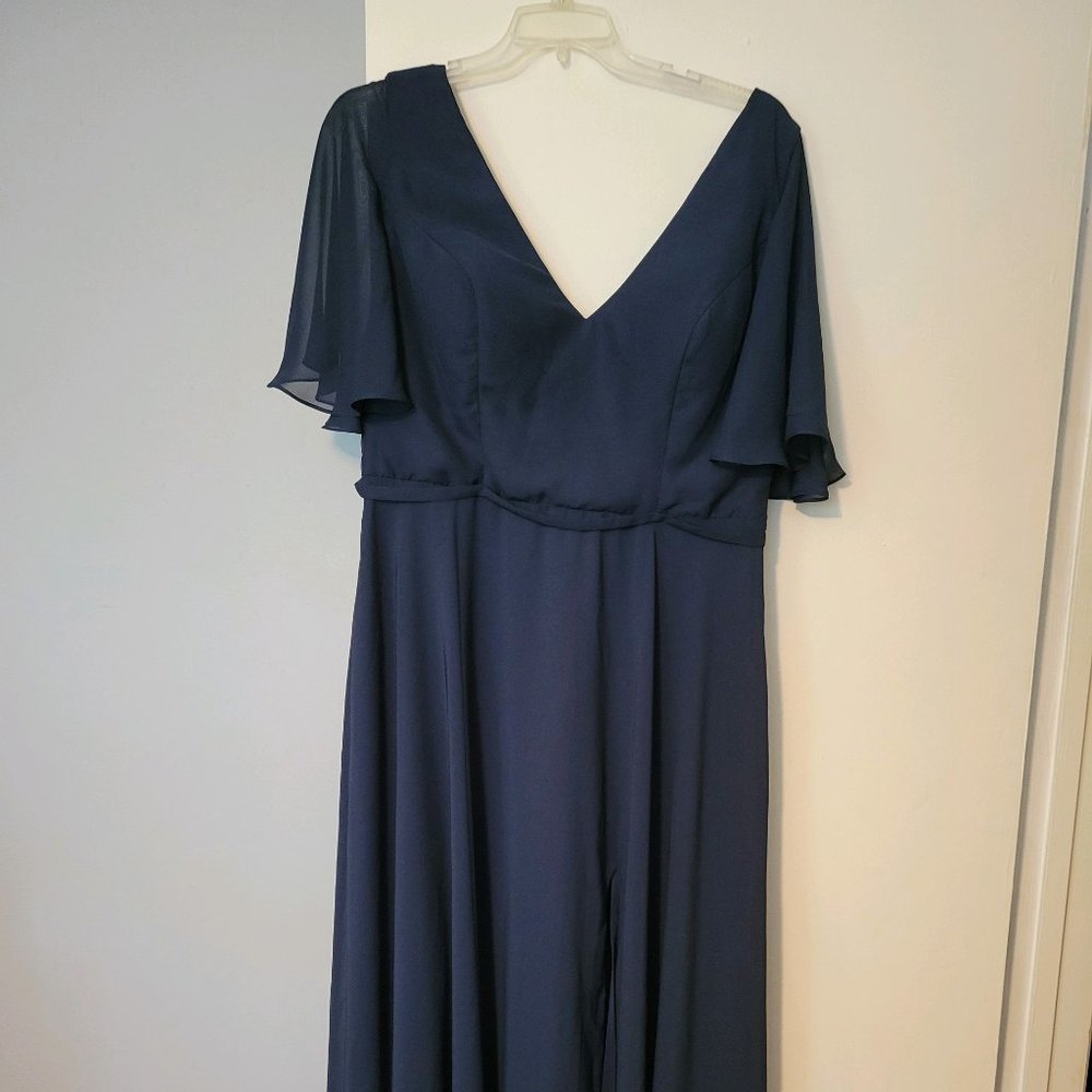 V Neck Chiffon A Line Bridesmaid dress Size22 Navy